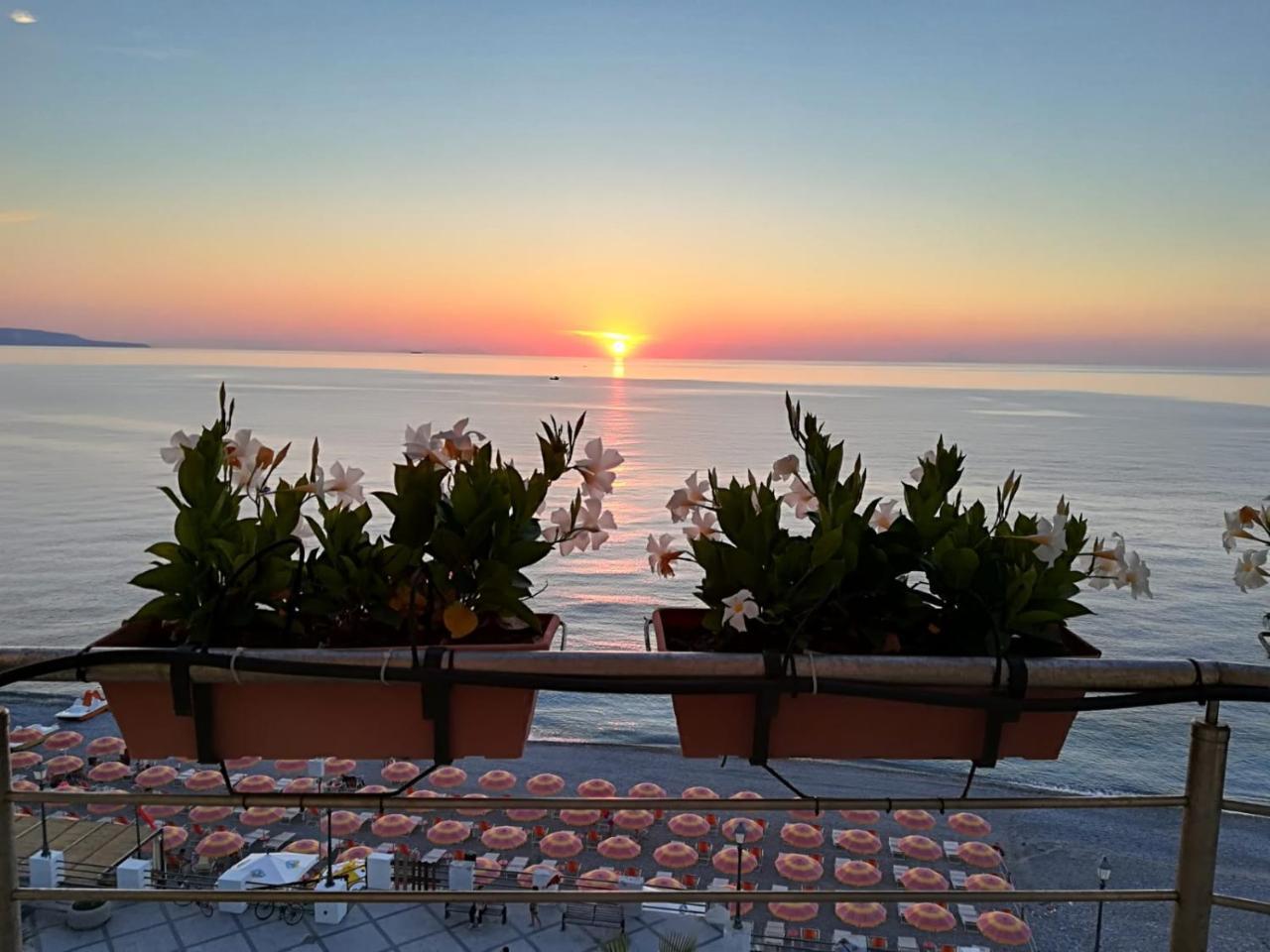 Grand Hotel Victoria Bagnara Calabra Eksteriør bilde